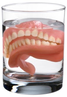 Fruitig Afleiden dauw De 'dementie-tandarts' en het belang van een gezonde mond - Innovatiekring  Dementie - IDé